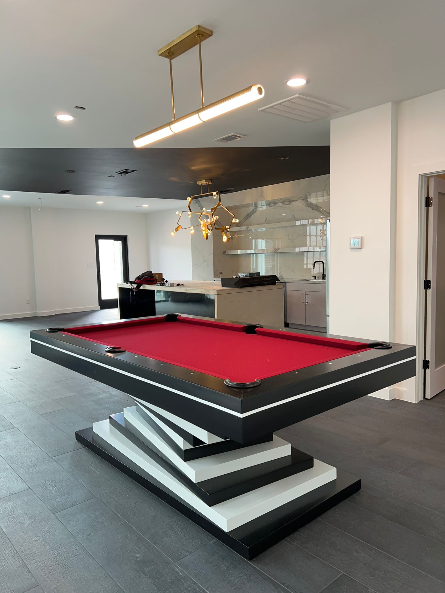 White Billiards Neavio Billiards Table