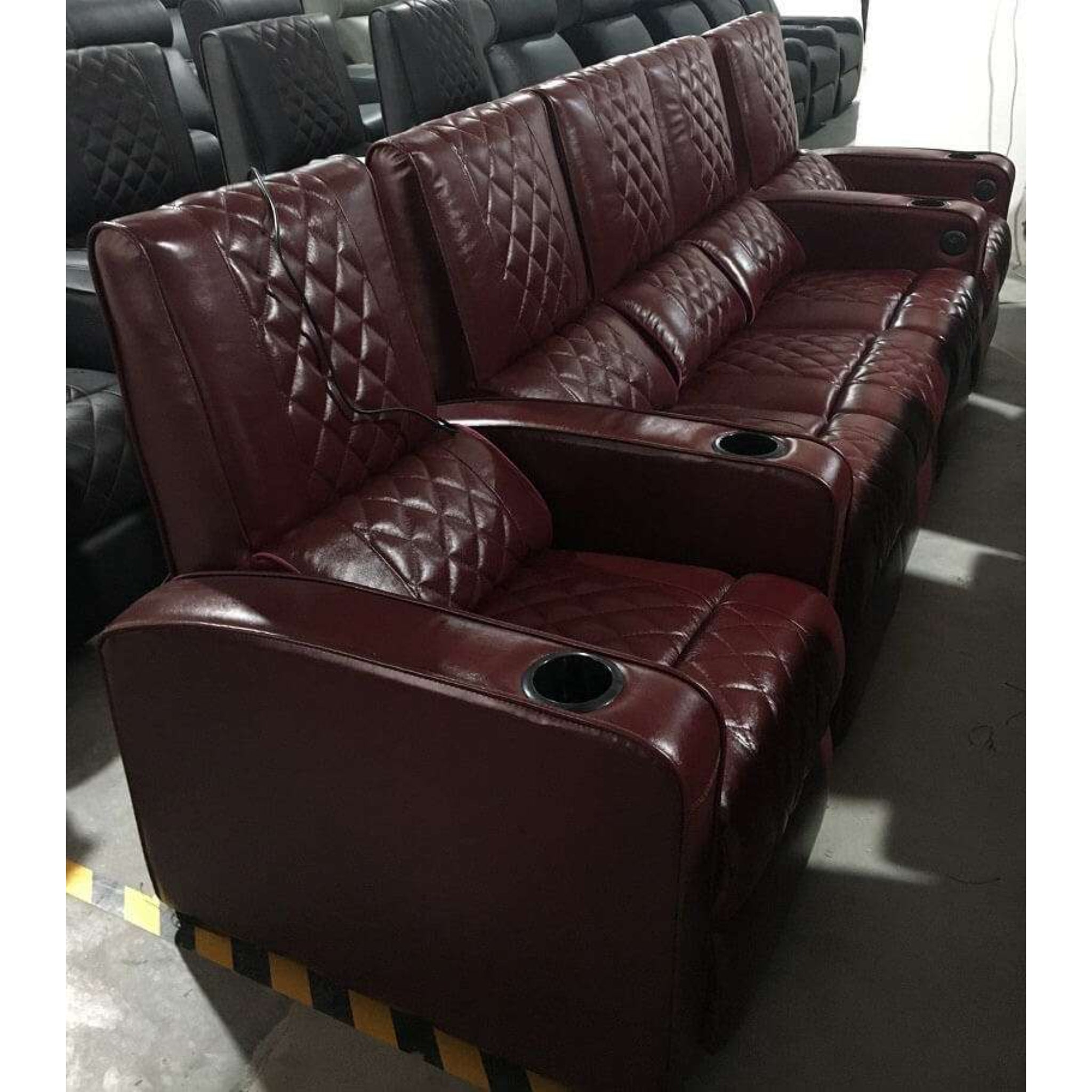 Linsen Seating LS‑805 Black Power Recliner