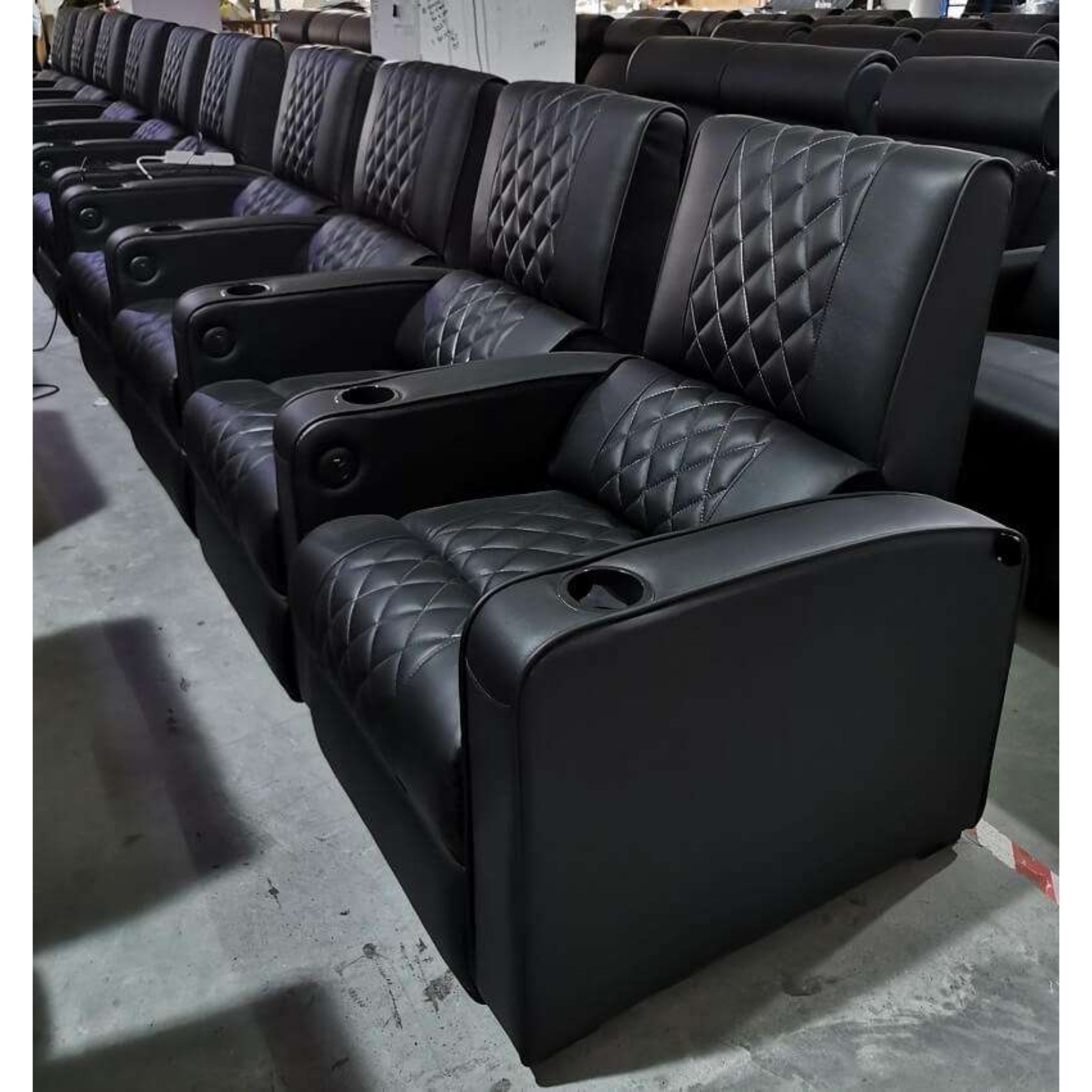 Linsen Seating LS‑805 Black Power Recliner